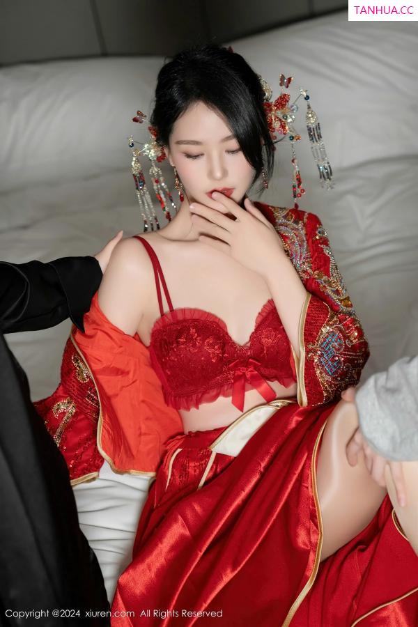 陈若依 抖娘利世 [XiuRen]高清写真图 2024.04.11 No.8376 利世 美腿丝袜第63张图片